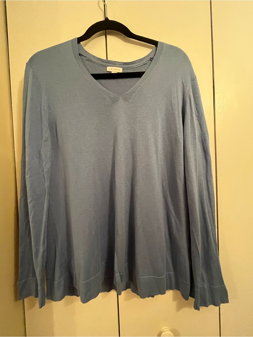 J. Jill l Blue V-Neck Sweater. L. Silk. Cotton. Preppy. Country Club. Layering.